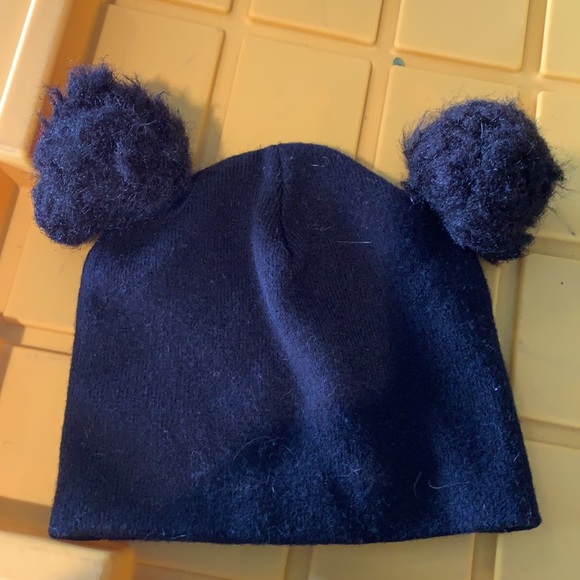 Disney’s Mickey Mouse hat. One size - Picture 2 of 4